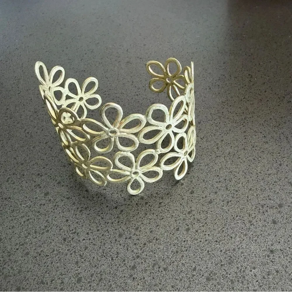 Elegant Gold Tone Floral Open Cuff Bracelet
